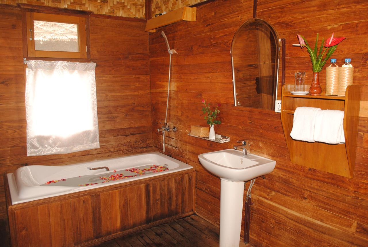 Golden Island Cottages Thale U Hotel Ywama Dış mekan fotoğraf