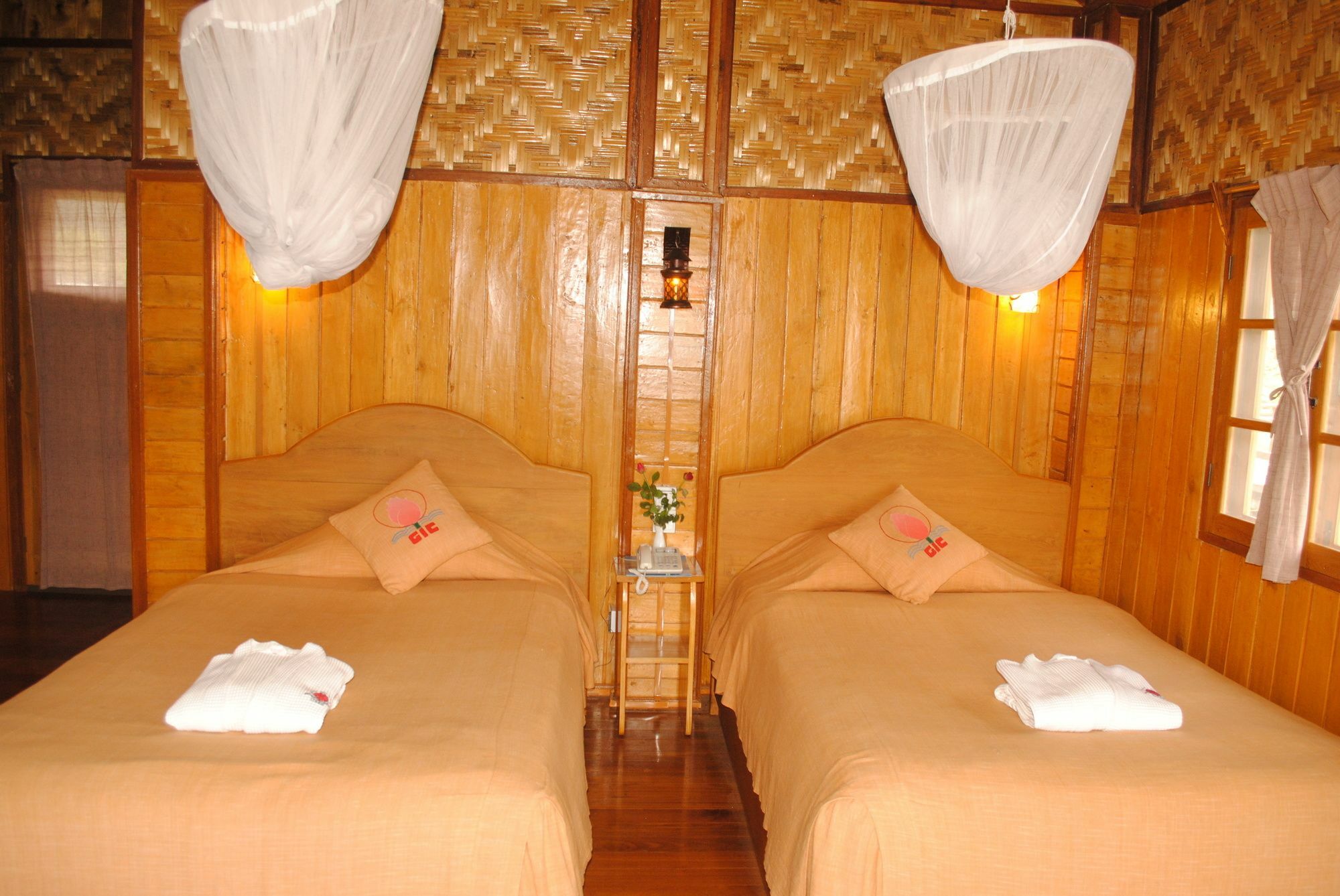 Golden Island Cottages Thale U Hotel Ywama Dış mekan fotoğraf