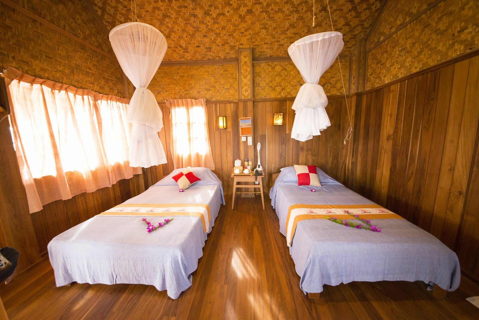 Golden Island Cottages Thale U Hotel Ywama Dış mekan fotoğraf