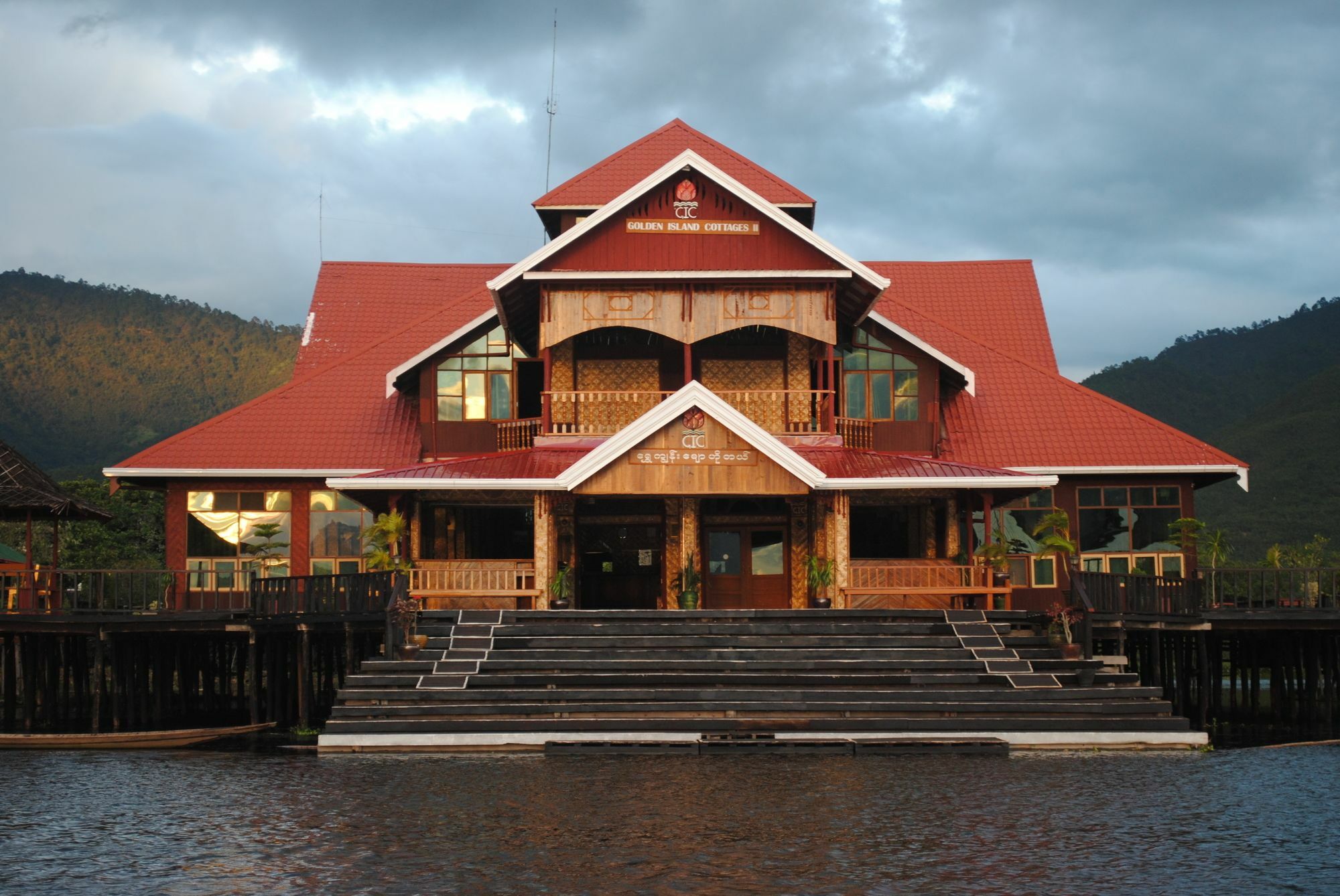 Golden Island Cottages Thale U Hotel Ywama Dış mekan fotoğraf