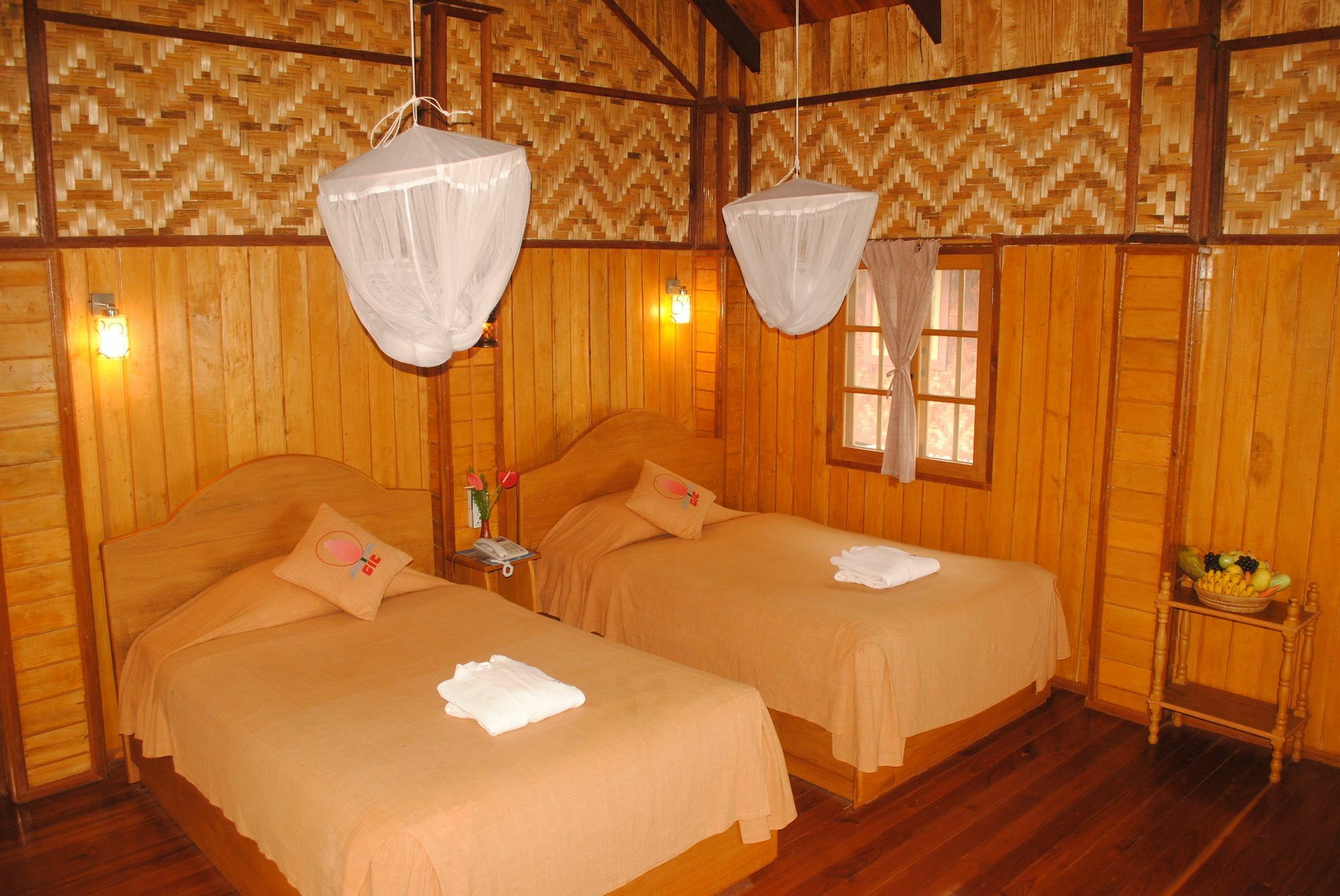 Golden Island Cottages Thale U Hotel Ywama Dış mekan fotoğraf